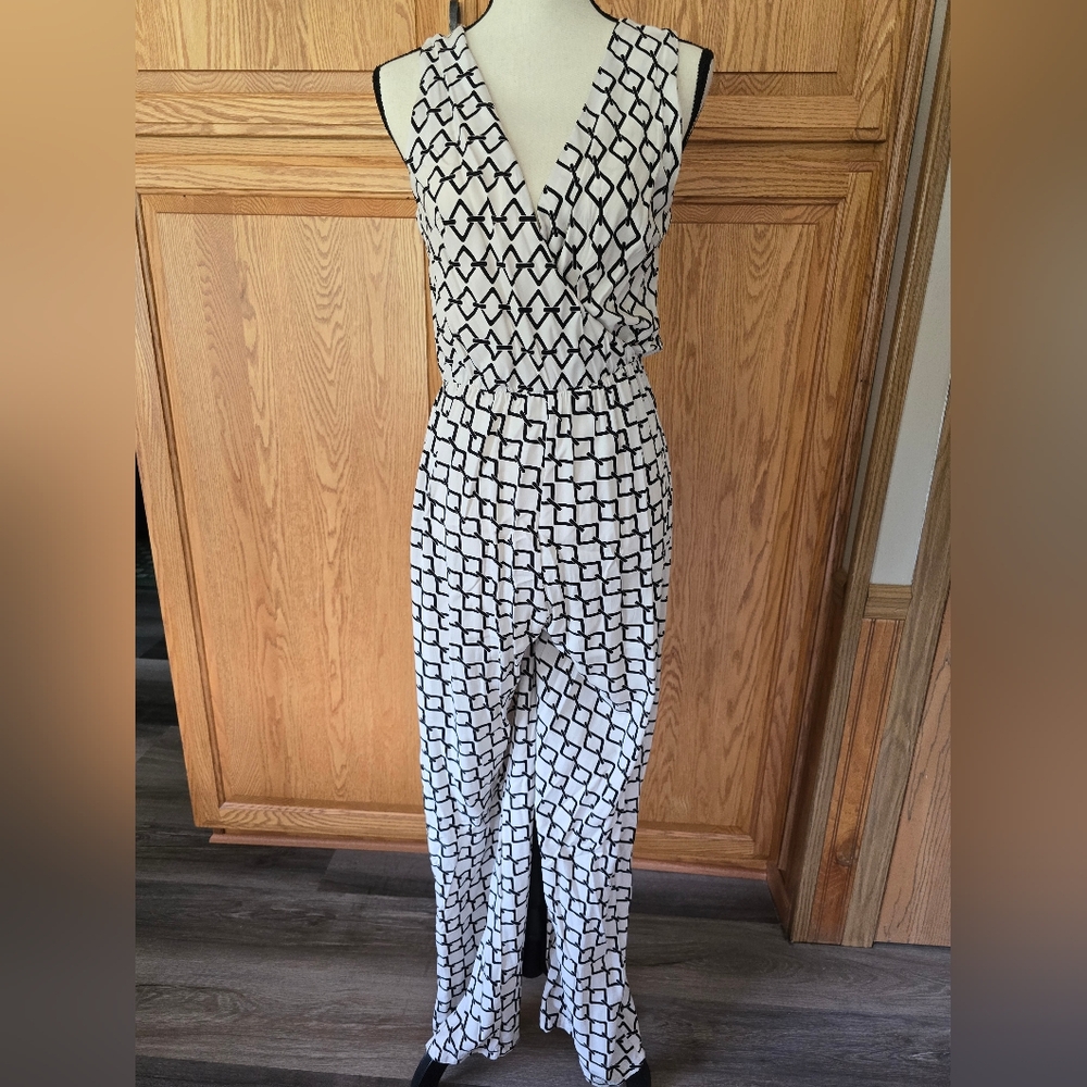 Black and White Geometric Jumpsuit New Medium